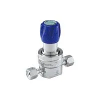 Регулятор AMFLO UHP AU22 Материал: Код Z (Body,Poppet, Nozzle,Diaphragm,Gland-SUS316L,Seat: PCTFE) ; Поверхность 0.25 um; ; 3х портовый, вх. давл. 20.6 бар, CV-1.1